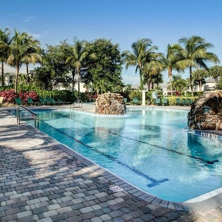 Vacation In Paradise Lely Resort Bagian luar foto