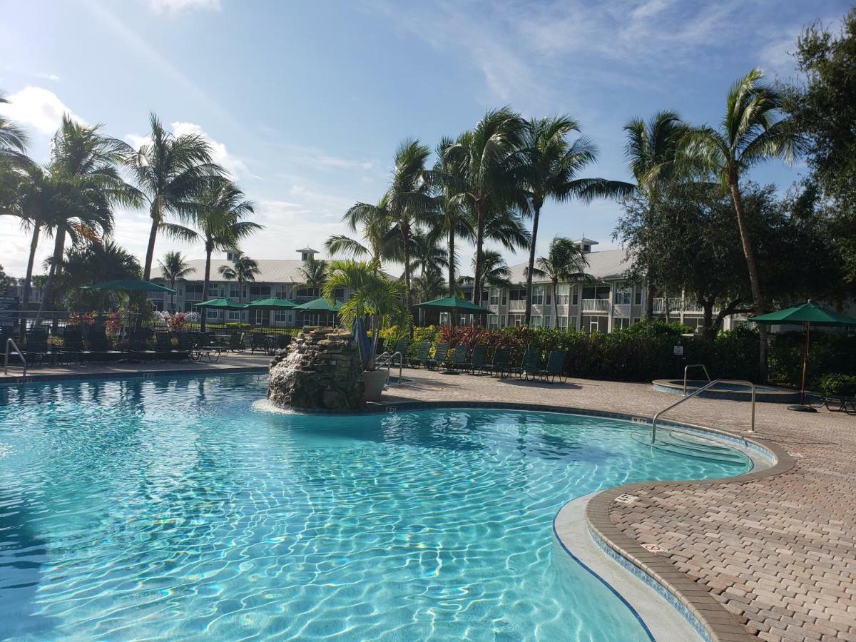 Vacation In Paradise Lely Resort Bagian luar foto